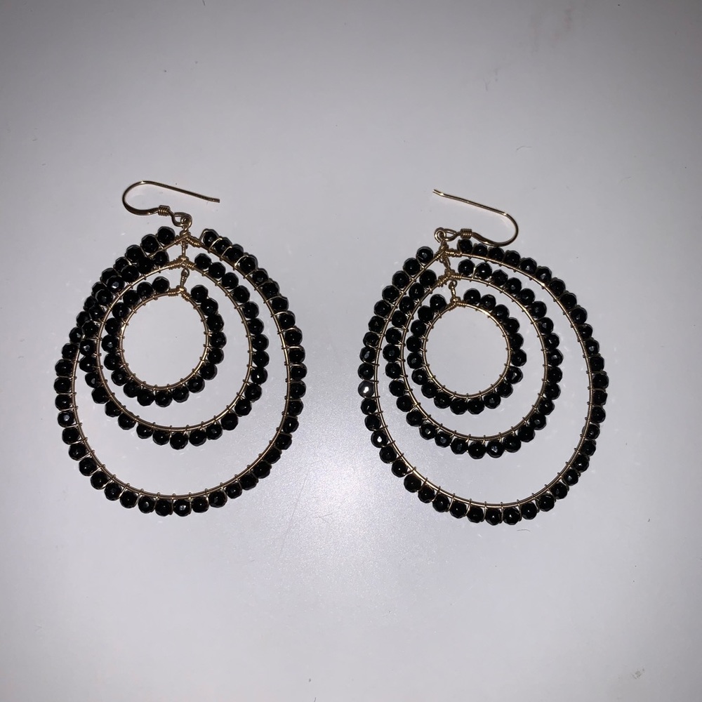 VINTAGE black dangling earrings
